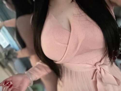 MOIKA Breast Enhancement Essential Oil photo review